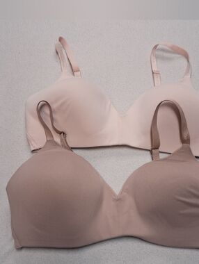 Calvin Klein Dual Nude & Blush Moulded T-Shirt Bras Set.